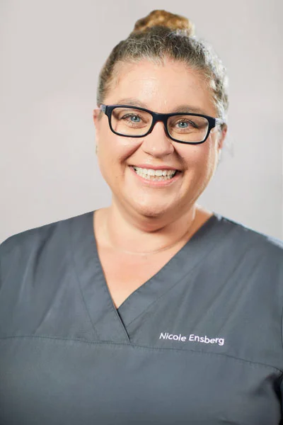 Nicole Ensberg | Zahnmedizin Plus