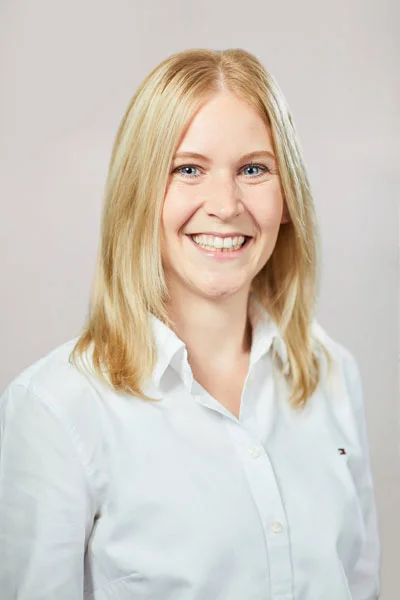 Jennifer Hölscher | Zahnmedizin Plus