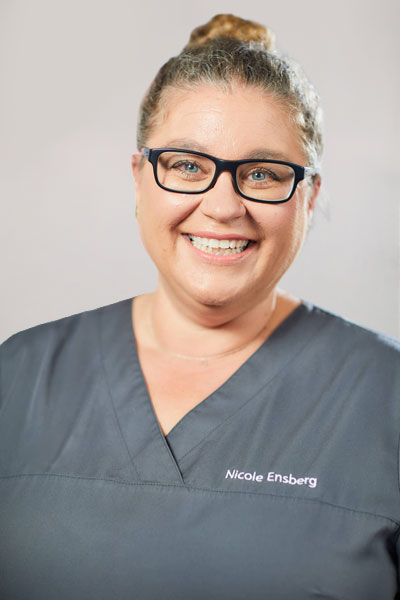 Nicole Ensberg | Zahnmedizin Plus